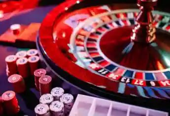Myanmar player တစ်ဦး mmk011 online slots ကစားနေသောမြင်ကွင်း